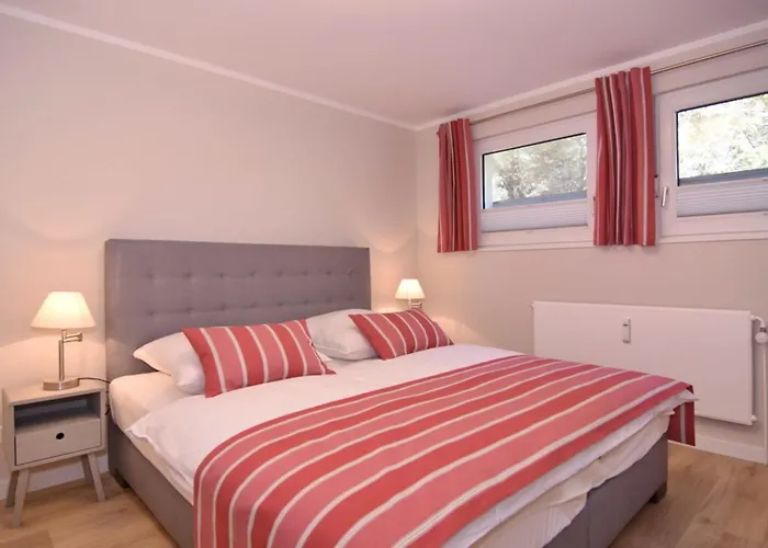 Luv &amp Lee, Whg 7 * 韦斯特兰