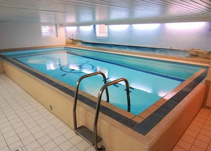 Luv &amp Lee, Whg 7 韦斯特兰